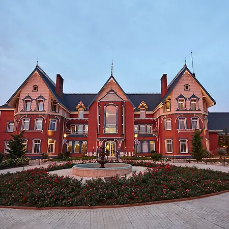Portaventura Lucy's Mansion - Includes Unlimited Access & Express Wristband To Portaventura Park & Ferrari Land Otel