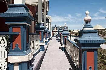 Otel Portaventura Lucy's Mansion - Includes Unlimited Access & Express Wristband To Portaventura Park & Ferrari Land 5*