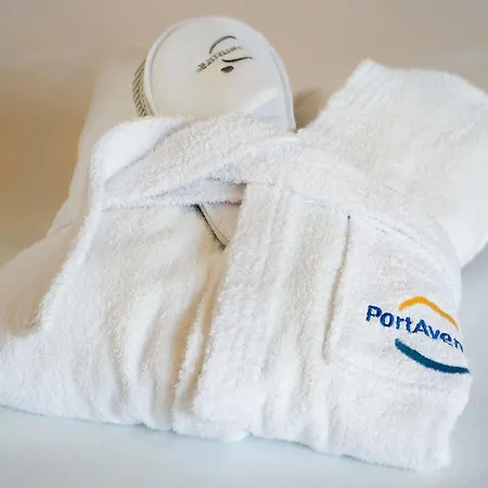 Otel Portaventura Lucy's Mansion - Includes Unlimited Access & Express Wristband To Portaventura Park & Ferrari Land Salou